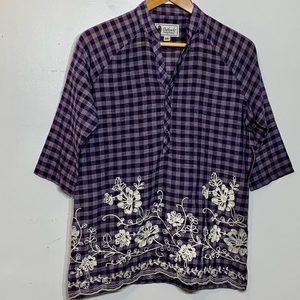 NWT Outback‎ Trading Co Gingham Embroidered Blouse